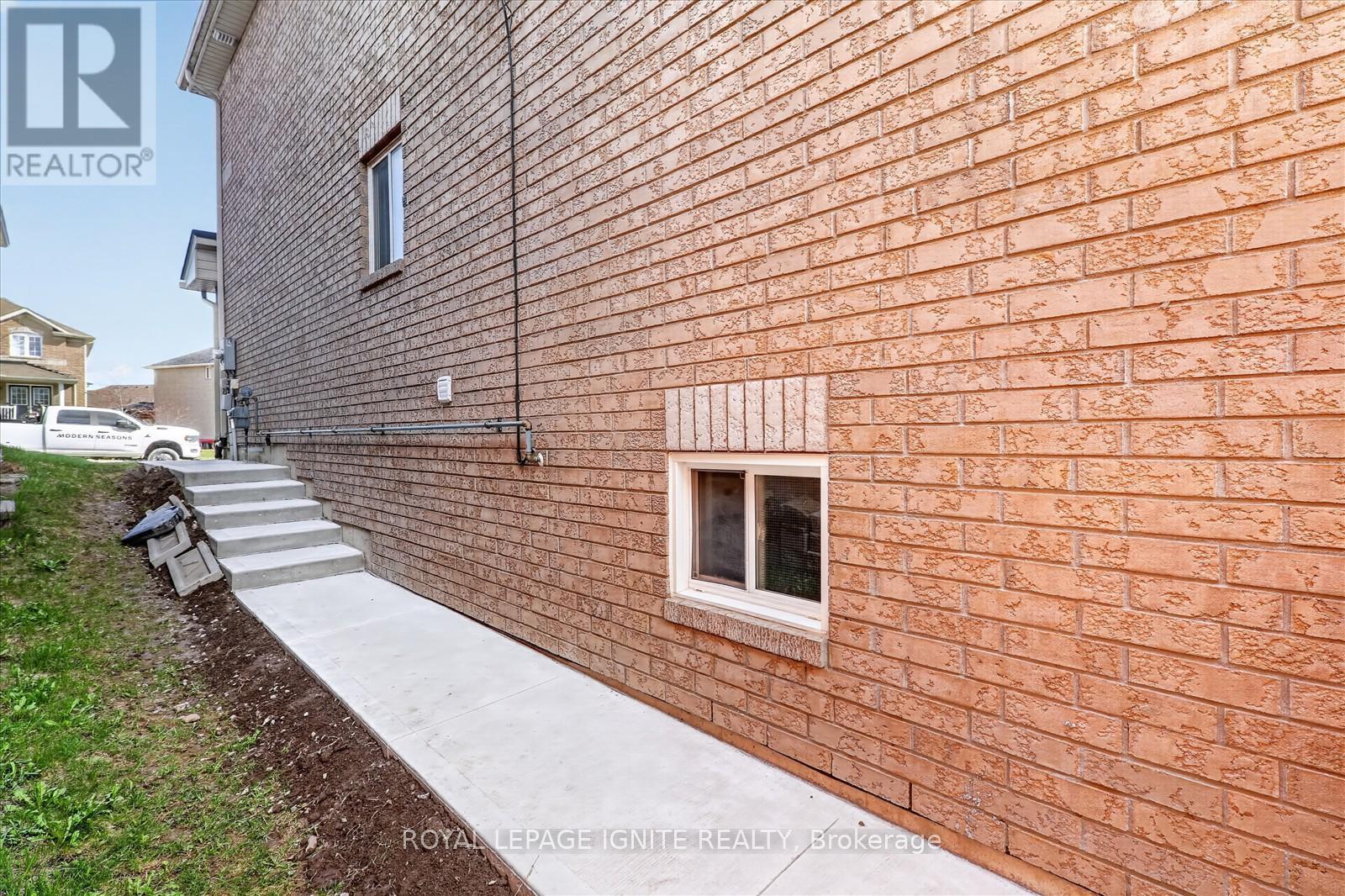 1447 Bassingthwaite Court, Innisfil, Ontario  L9S 0E1 - Photo 39 - N13104334