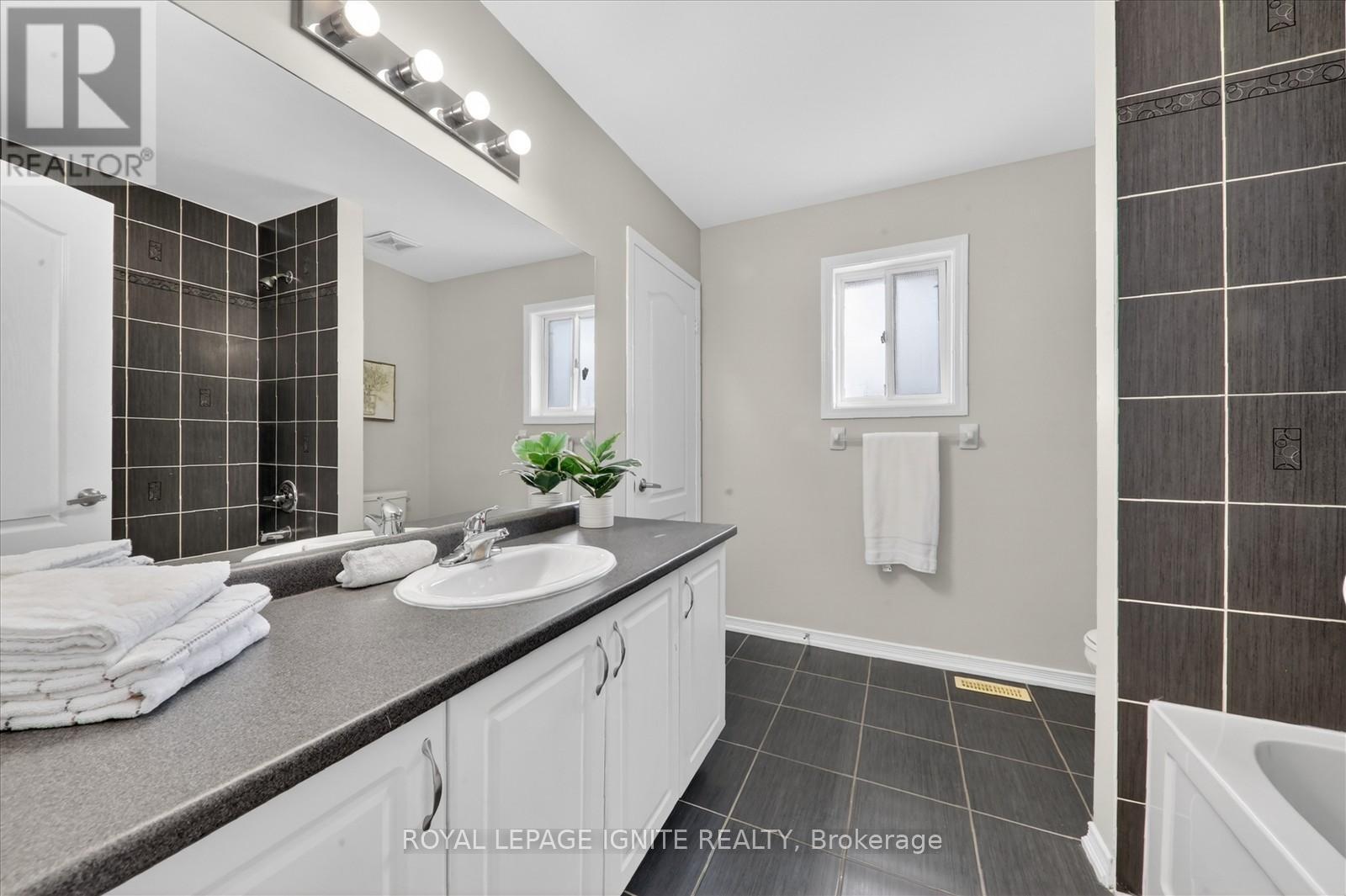 1447 Bassingthwaite Court, Innisfil, Ontario  L9S 0E1 - Photo 32 - N13104334