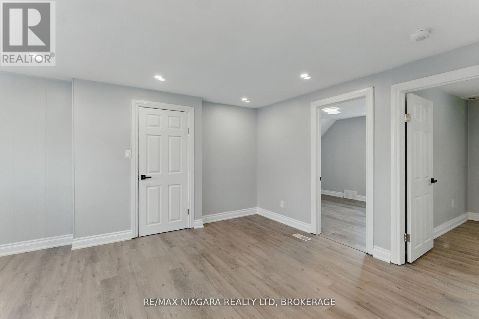 1 - 290 Scholfield Avenue S, Welland, Ontario  L3B 1N8 - Photo 7 - X13104816
