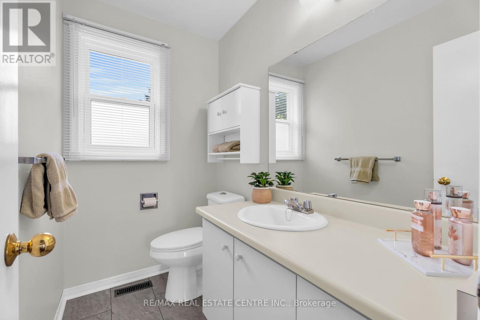 255 Kensington Place, Orangeville, Ontario  L9W 4G8 - Photo 29 - W13101704