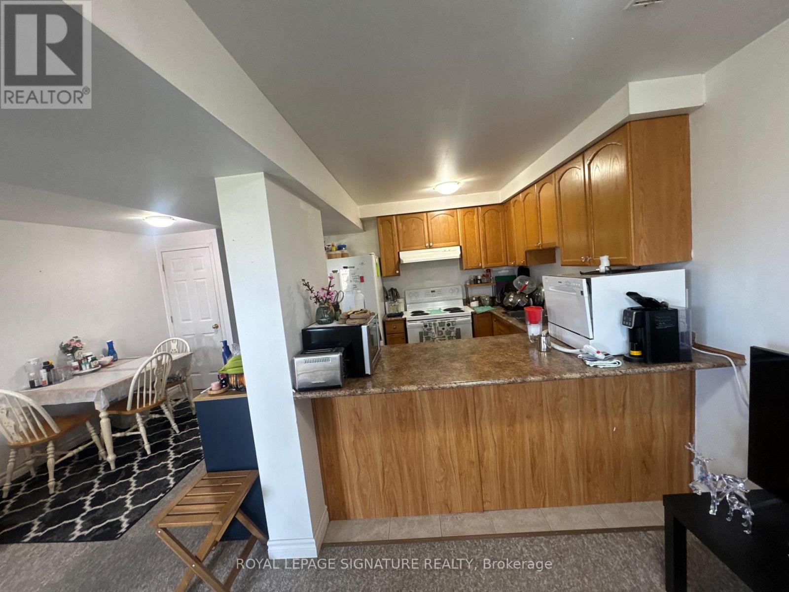 1585 Avonmore Square, Pickering, Ontario  L1V 7H5 - Photo 6 - E13027968