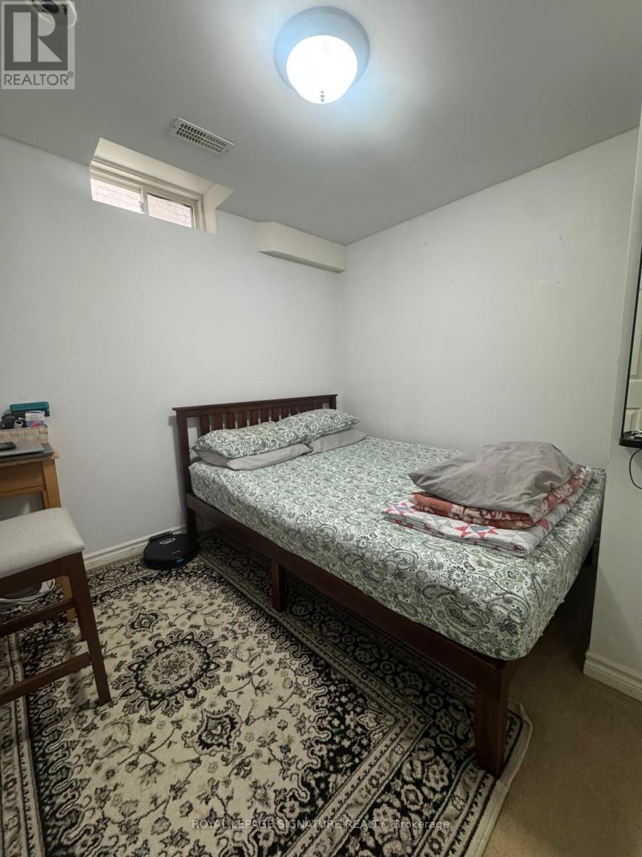 1585 Avonmore Square, Pickering, Ontario  L1V 7H5 - Photo 13 - E13027968