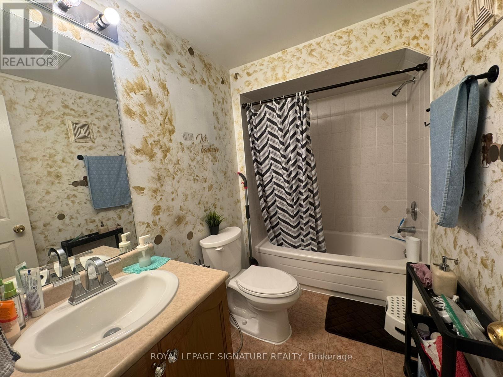 1585 Avonmore Square, Pickering, Ontario  L1V 7H5 - Photo 10 - E13027968