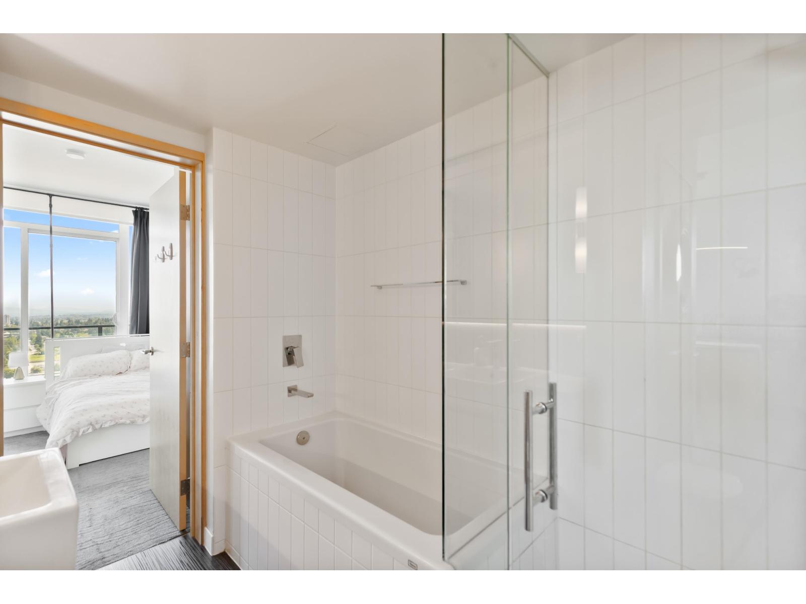 3701 13495 Central Avenue, Surrey, British Columbia  V3T 0K2 - Photo 20 - R3121470