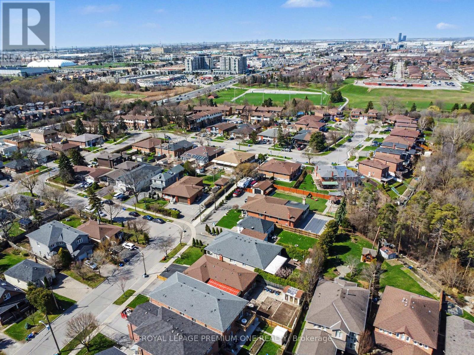 44 Ellerby Square N, Vaughan, Ontario  L4L 1N1 - Photo 36 - N13103214