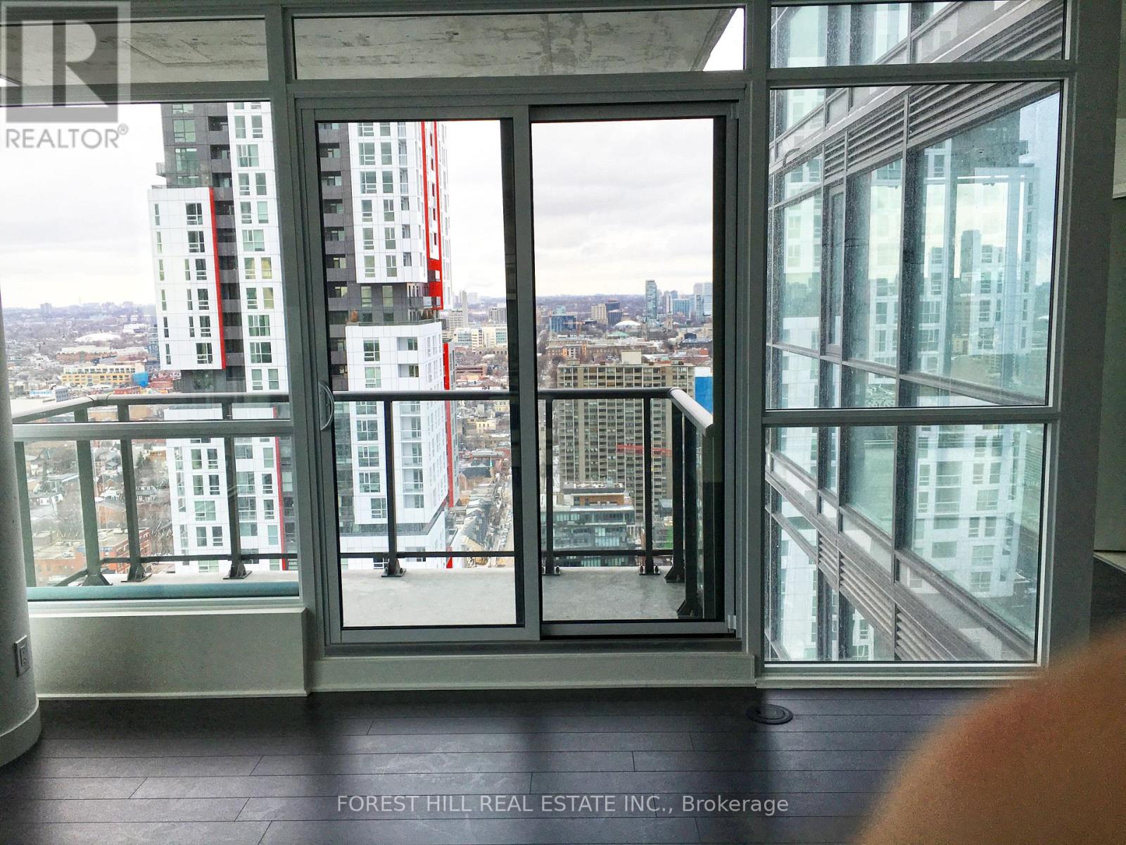 3104 - 290 Adelaide Street W, Toronto, Ontario  M5V 1P6 - Photo 3 - C13104642