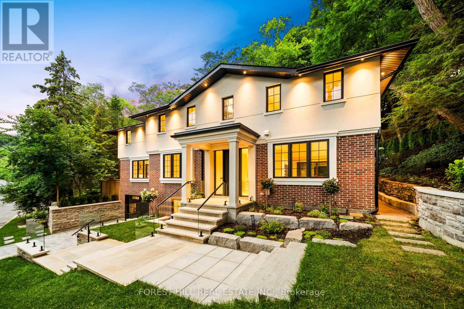 52 Roxborough Drive, Toronto, Ontario  M4W 1X1 - Photo 3 - C13104716