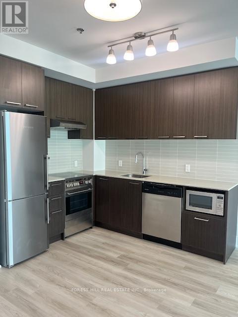 703 - 310 Tweedsmuir Avenue, Toronto, Ontario  M5P 2Y2 - Photo 7 - C13104766