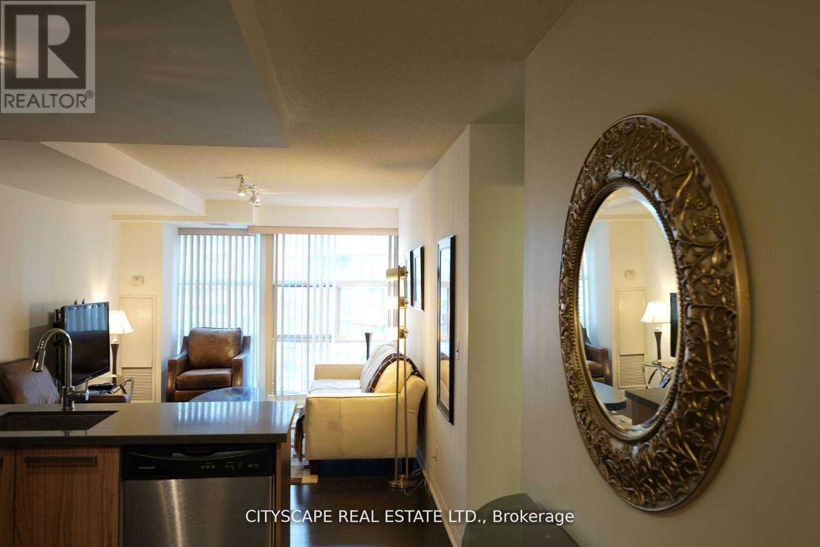 1801 - 11 St Joseph Street, Toronto, Ontario  M4Y 3G4 - Photo 6 - C13104808
