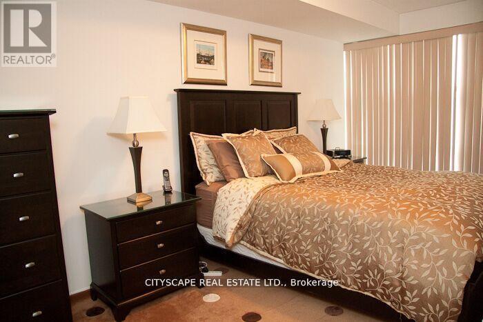 1801 - 11 St Joseph Street, Toronto, Ontario  M4Y 3G4 - Photo 9 - C13104808