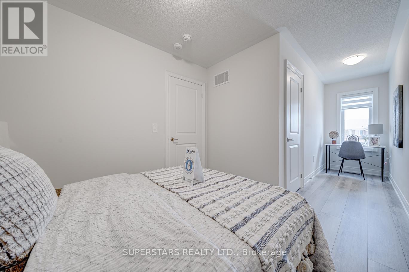 2846 Whites Road, Pickering, Ontario  L1X 0R6 - Photo 16 - E13104756