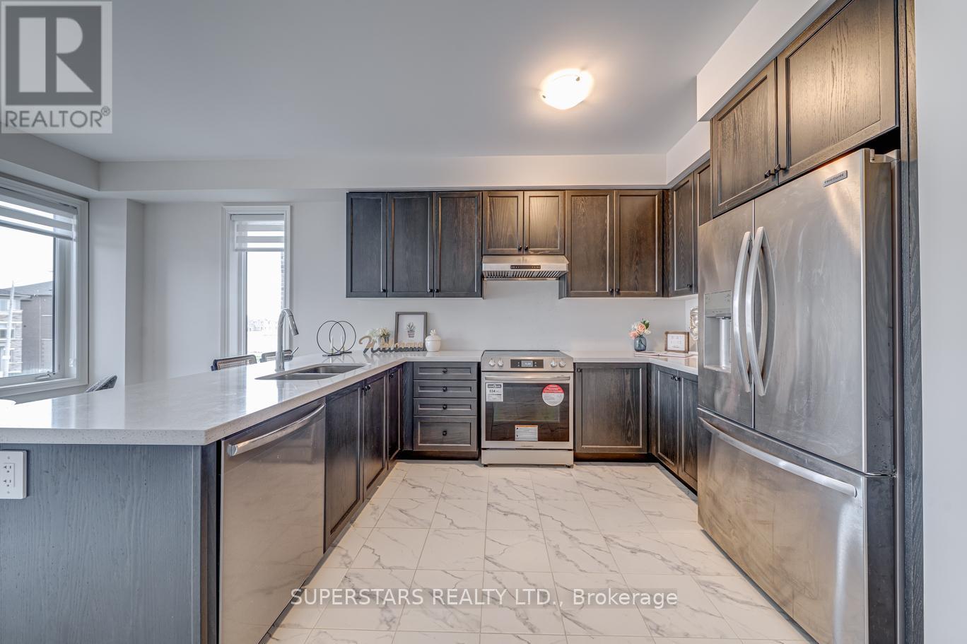 2846 Whites Road, Pickering, Ontario  L1X 0R6 - Photo 7 - E13104756