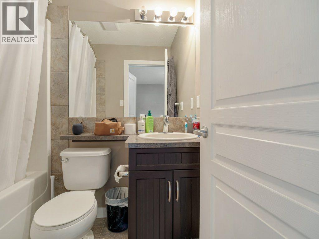 2, 221 Silkstone Road W, Lethbridge, Alberta  T1J 4J9 - Photo 21 - A2293674