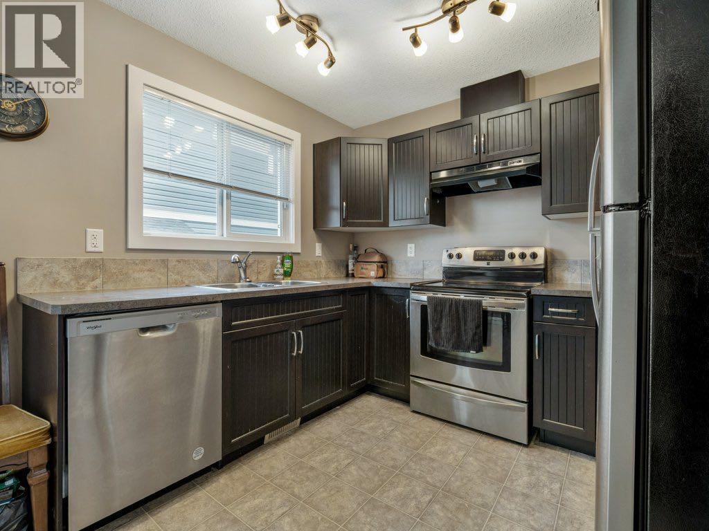2, 221 Silkstone Road W, Lethbridge, Alberta  T1J 4J9 - Photo 12 - A2293674