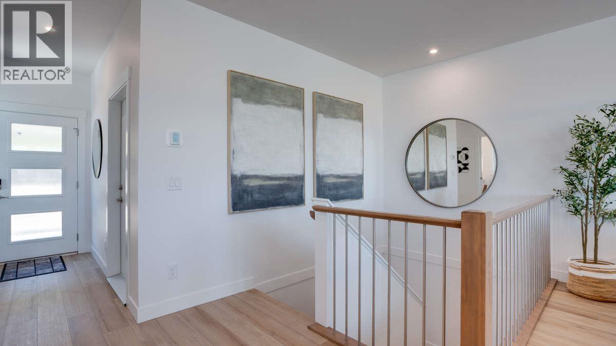 1050 Mt Revelstoke Place Unit# 2, Vernon, British Columbia  V1B 3Z9 - Photo 19 - 10368895