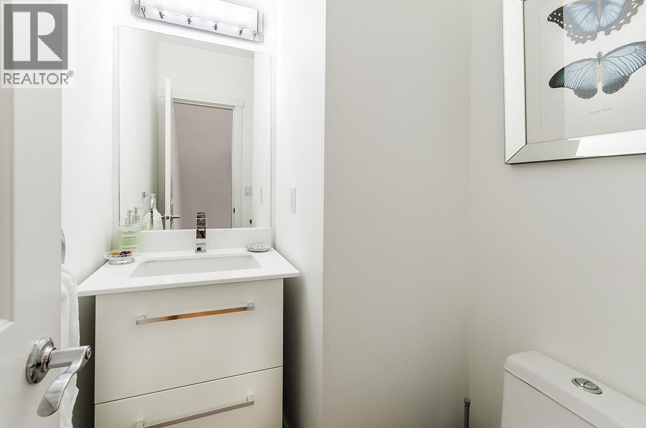 121 3105 Dayanee Springs Boulevard, Coquitlam, British Columbia  V3E 0C2 - Photo 8 - R3113194
