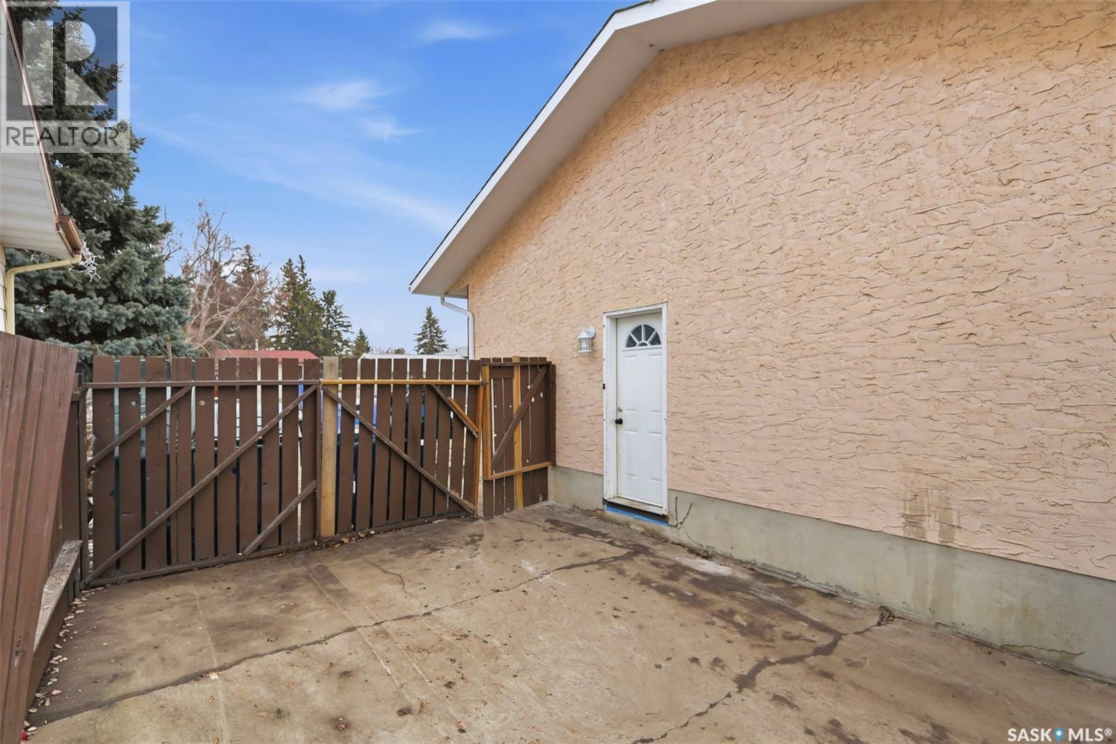 142 Heise Crescent, Saskatoon, Saskatchewan  S7M 4V3 - Photo 26 - SK035459