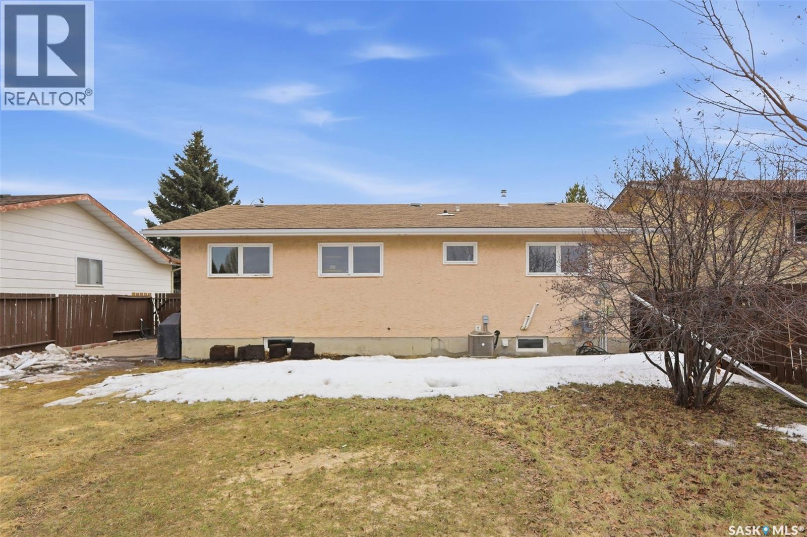142 Heise Crescent, Saskatoon, Saskatchewan  S7M 4V3 - Photo 31 - SK035459