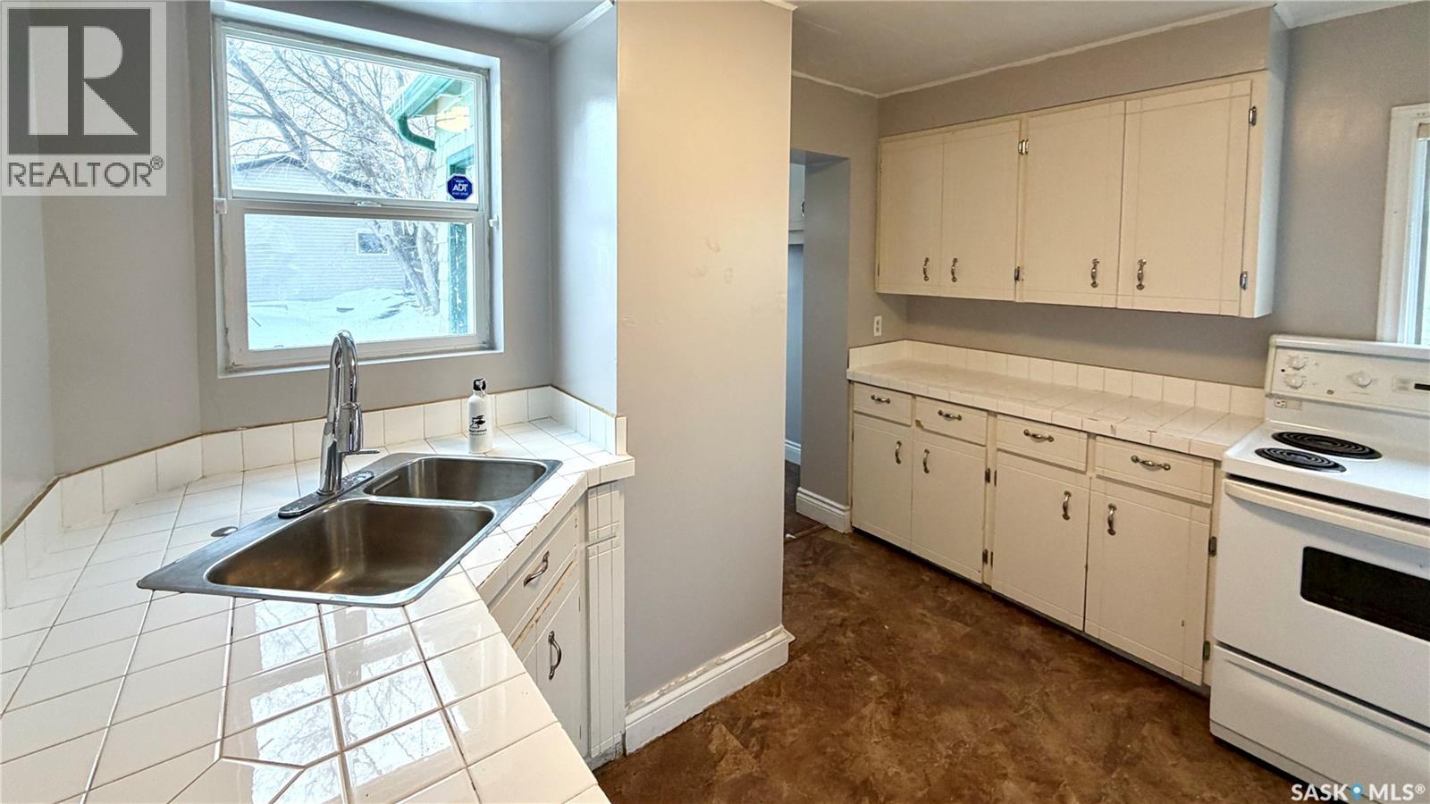 217 L Avenue N, Saskatoon, Saskatchewan  S7L 2P3 - Photo 20 - SK035454