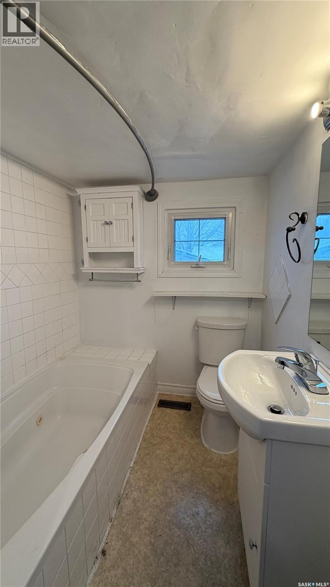 217 L Avenue N, Saskatoon, Saskatchewan  S7L 2P3 - Photo 25 - SK035454