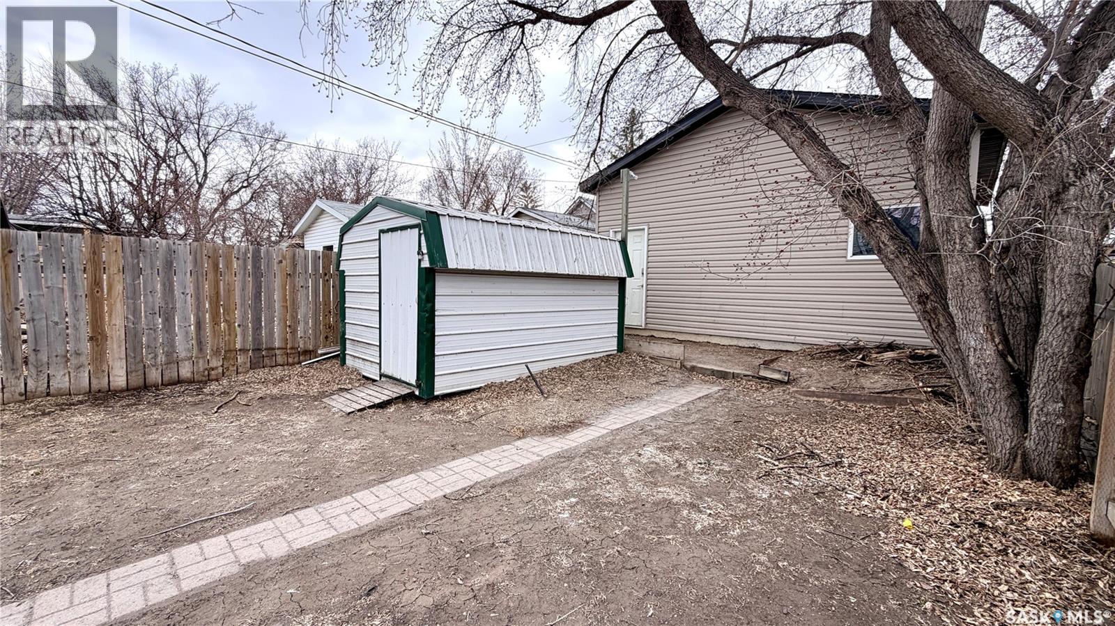 217 L Avenue N, Saskatoon, Saskatchewan  S7L 2P3 - Photo 6 - SK035454