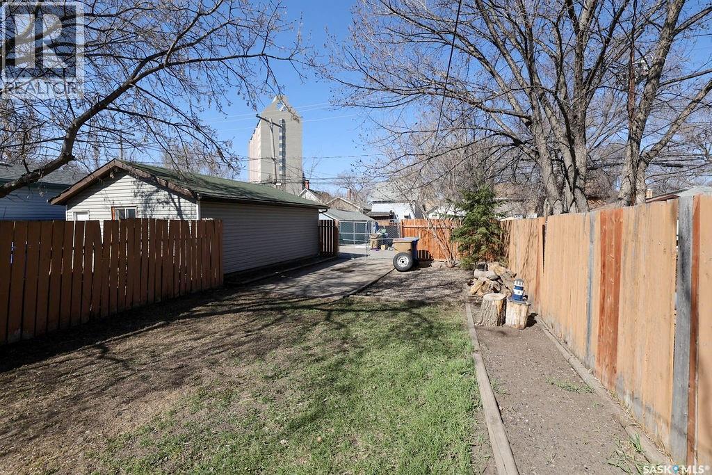 2066 Wallace Street, Regina, Saskatchewan  S4N 4A4 - Photo 25 - SK035410