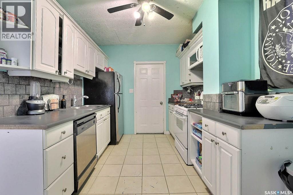 2066 Wallace Street, Regina, Saskatchewan  S4N 4A4 - Photo 7 - SK035410