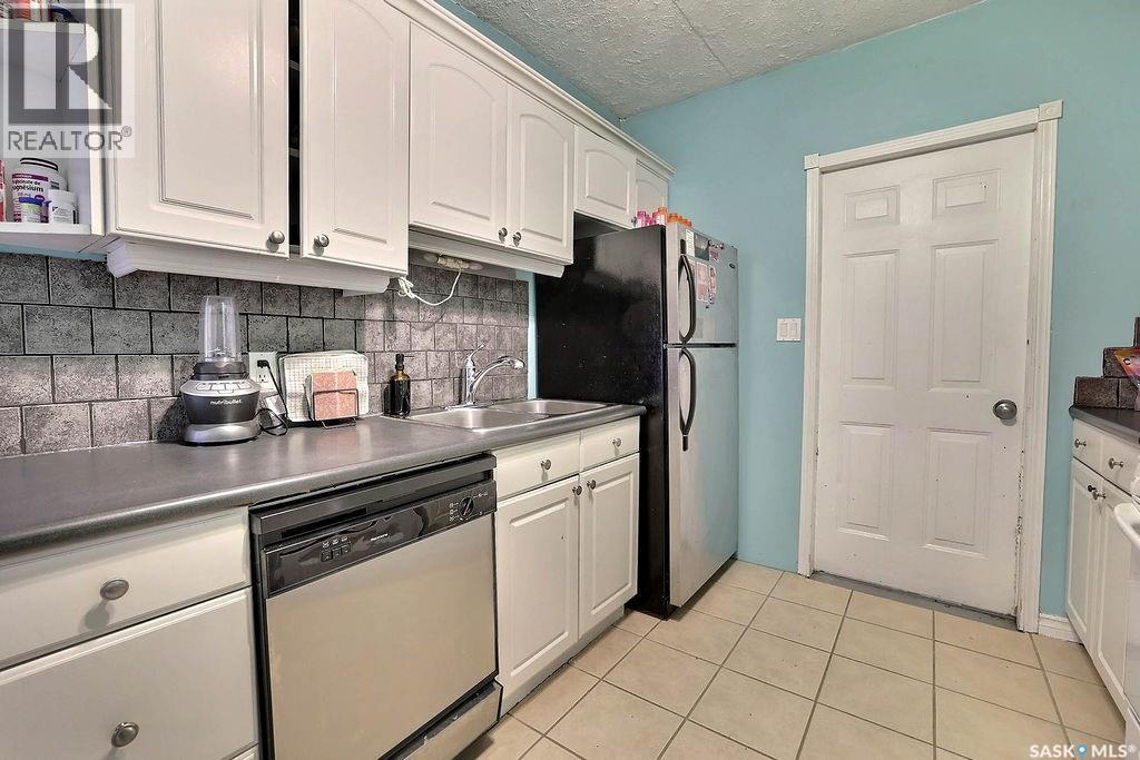 2066 Wallace Street, Regina, Saskatchewan  S4N 4A4 - Photo 8 - SK035410