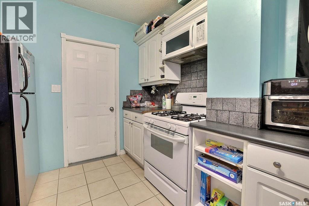2066 Wallace Street, Regina, Saskatchewan  S4N 4A4 - Photo 9 - SK035410