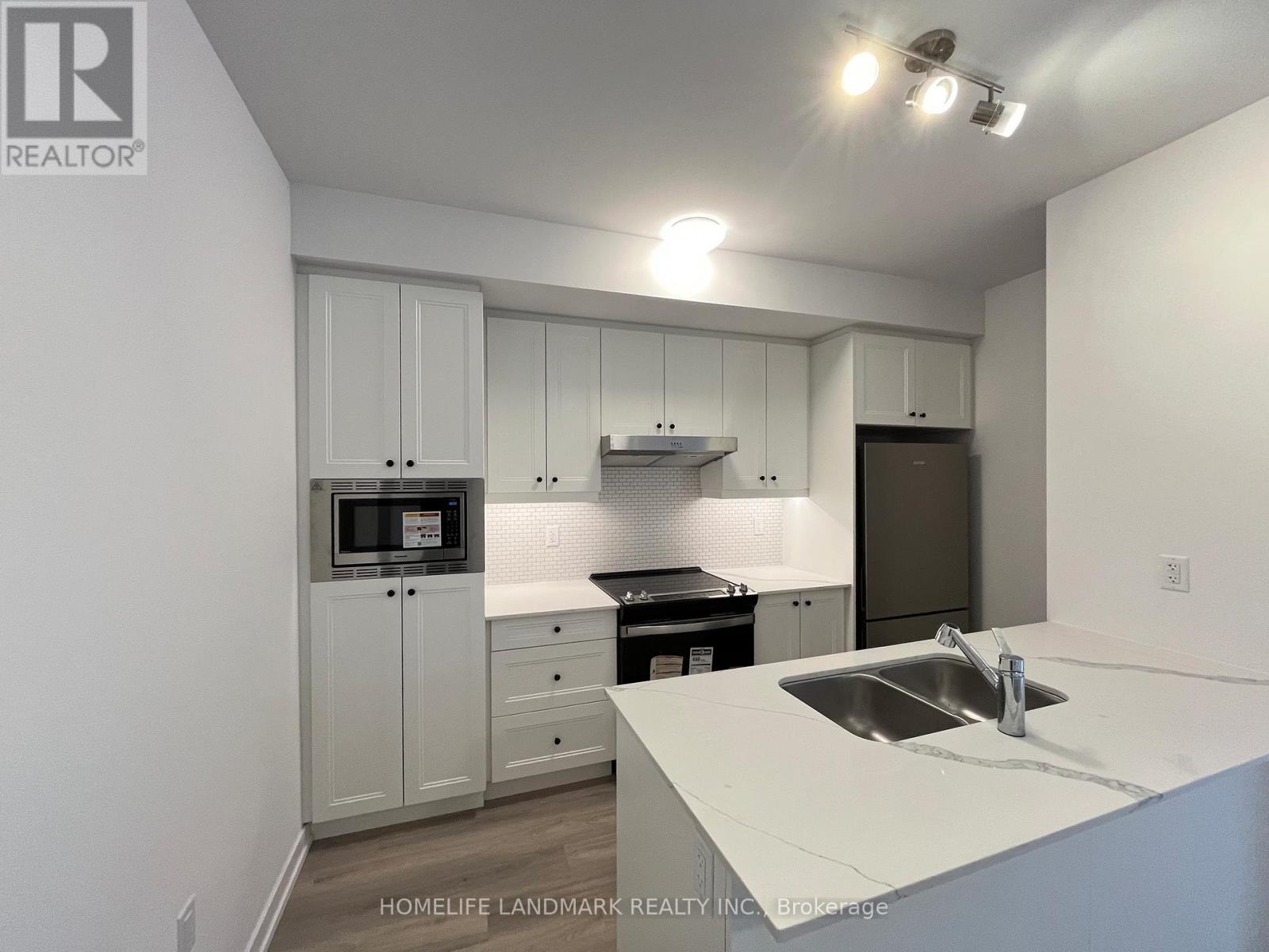 319 - 5 Bancroft Lane, Richmond Hill (Jefferson), Ontario  L4E 1M1 - Photo 2 - N13104654