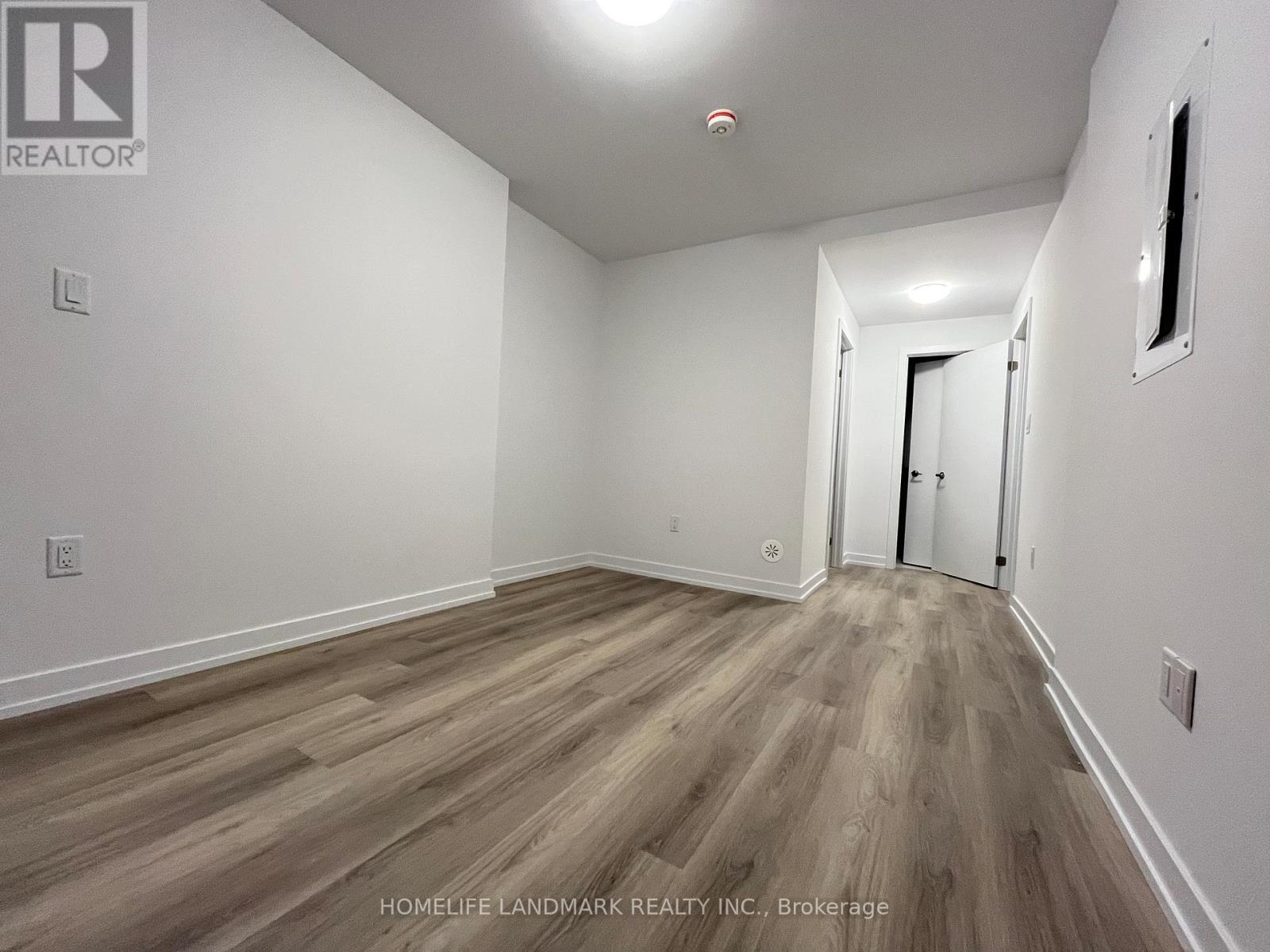 319 - 5 Bancroft Lane, Richmond Hill (Jefferson), Ontario  L4E 1M1 - Photo 3 - N13104654