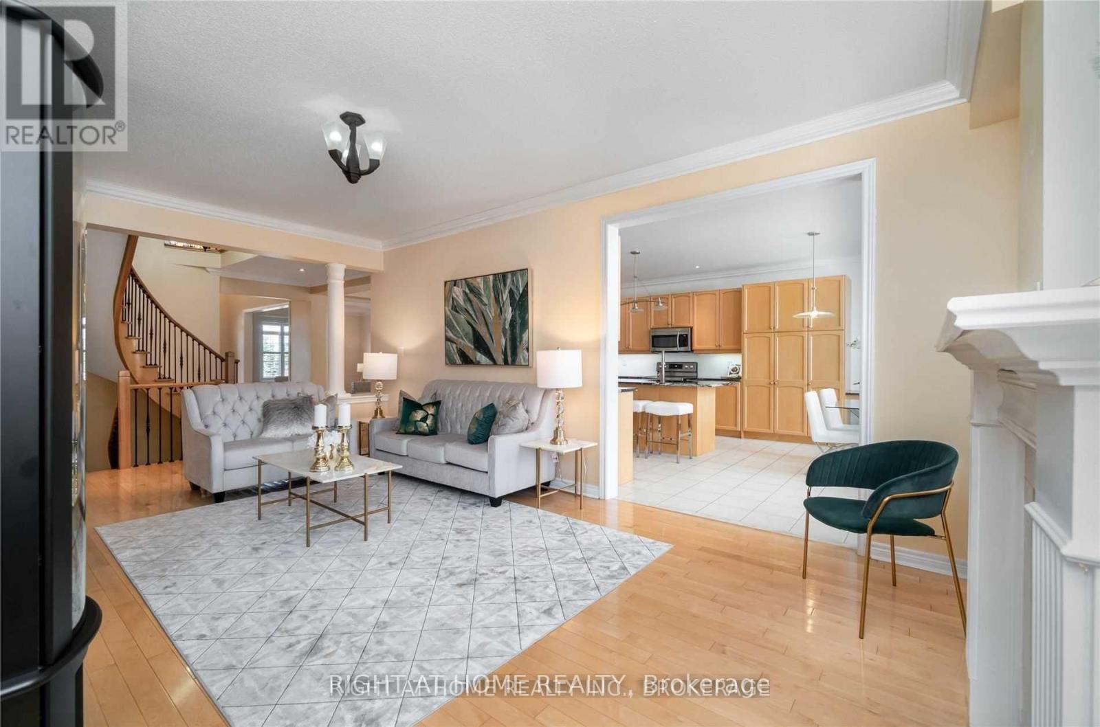 51 Red Cardinal Trail, Richmond Hill, Ontario  L4E 3Y4 - Photo 10 - N13104724