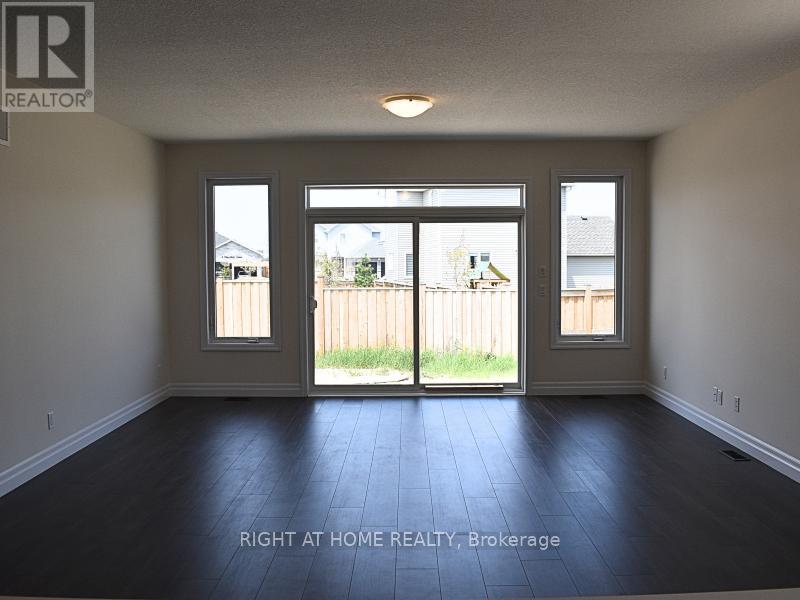 48 Allenwood Road, Springwater (Elmvale), Ontario  L0L 1P0 - Photo 4 - S13104706