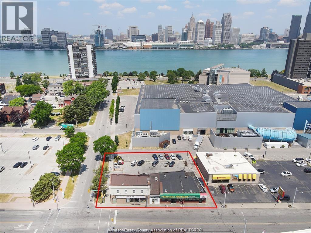 474-492 UNIVERSITY AVE W, Windsor, Ontario