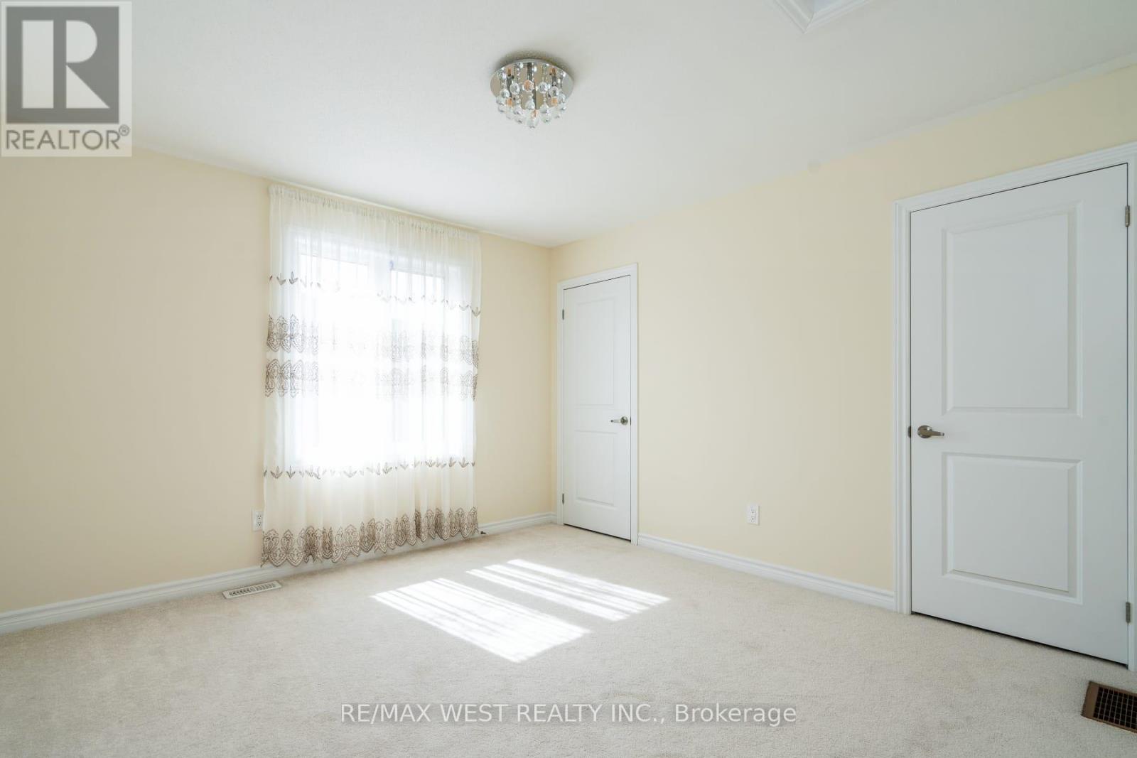 121 Allegra Drive, Wasaga Beach, Ontario  L9Z 1P2 - Photo 25 - S13103370
