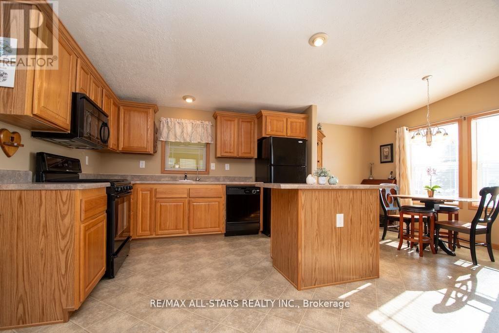 37 Creekside Circle, Kawartha Lakes, Ontario  K0M 1L0 - Photo 10 - X13103380