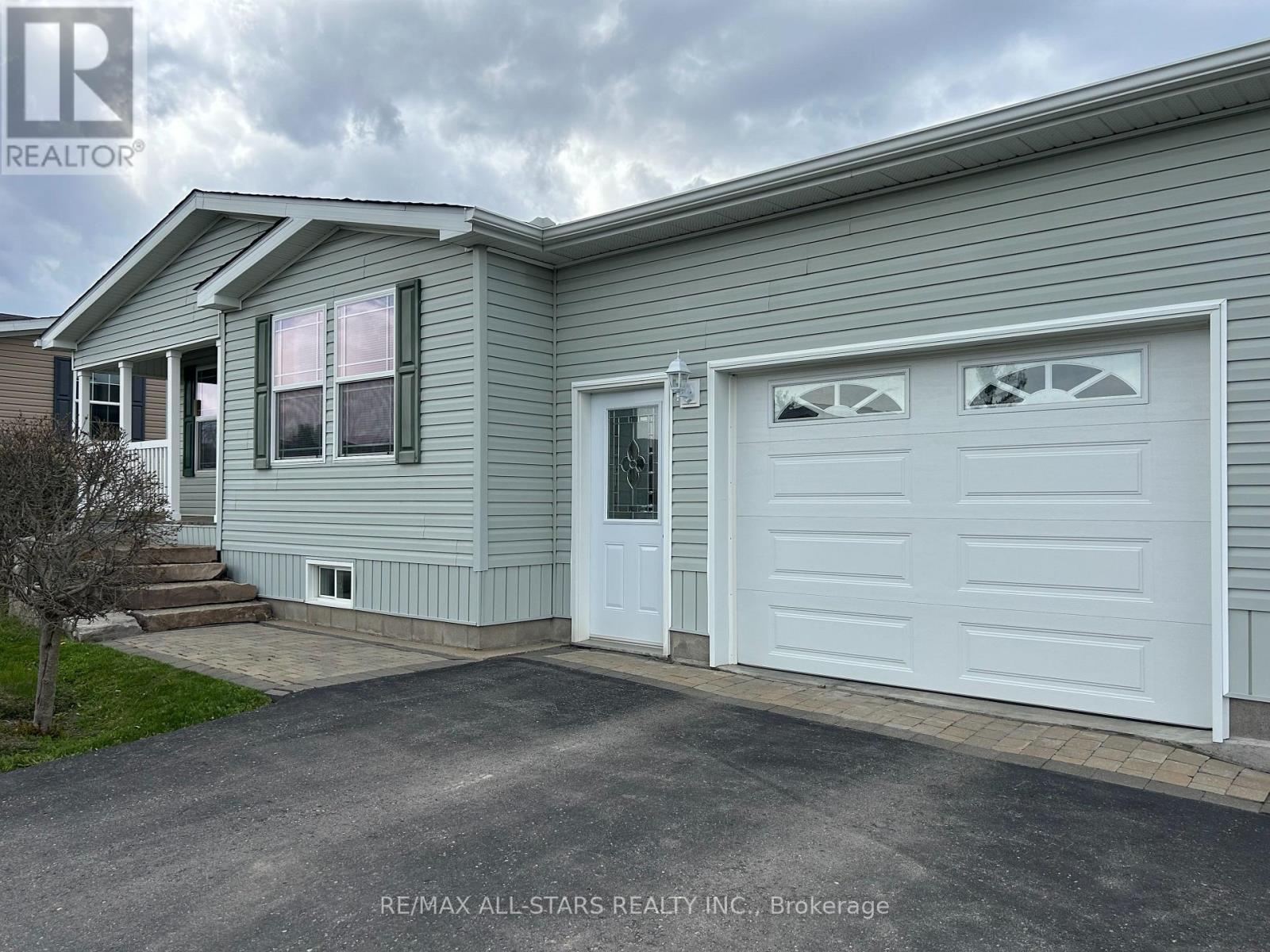 37 CREEKSIDE CIRCLE, Kawartha Lakes, Ontario