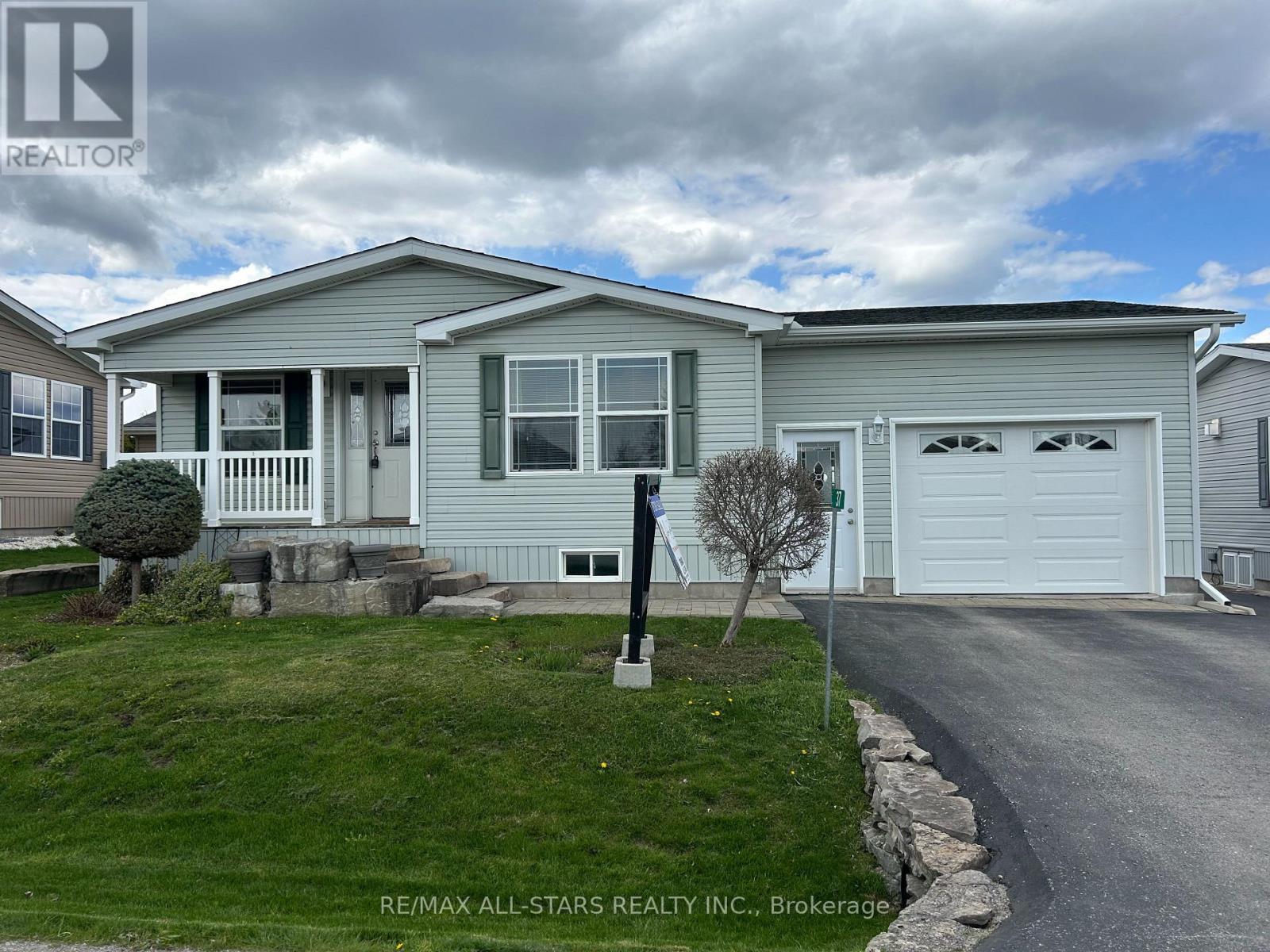 37 Creekside Circle, Kawartha Lakes, Ontario  K0M 1L0 - Photo 2 - X13103380