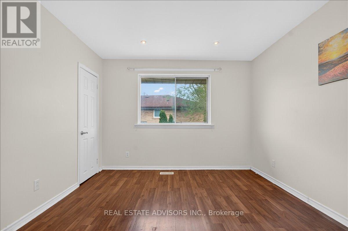 84 Ardglen Drive, Brampton, Ontario  L6W 1V6 - Photo 14 - W13104660