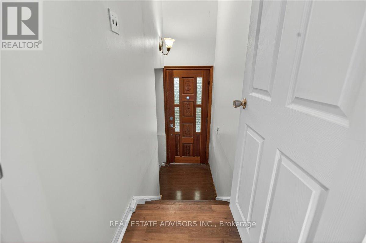 84 Ardglen Drive, Brampton, Ontario  L6W 1V6 - Photo 23 - W13104660