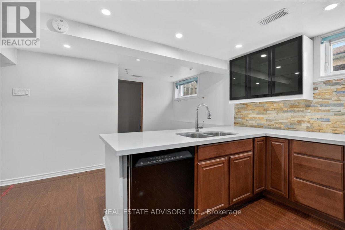 84 Ardglen Drive, Brampton, Ontario  L6W 1V6 - Photo 26 - W13104660