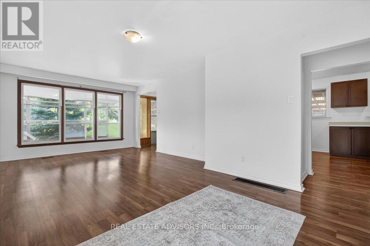 84 Ardglen Drive, Brampton, Ontario  L6W 1V6 - Photo 6 - W13104660