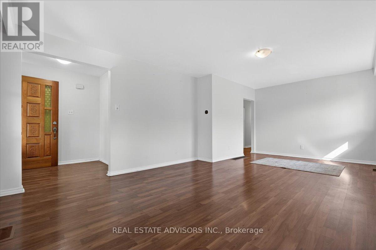 84 Ardglen Drive, Brampton, Ontario  L6W 1V6 - Photo 9 - W13104660