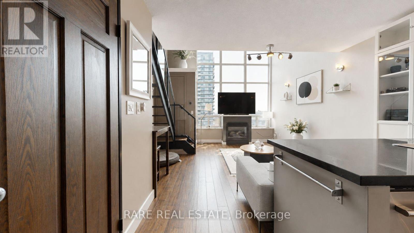 832 - 250 Manitoba Street, Toronto, Ontario  M8Y 4G8 - Photo 4 - W13104666