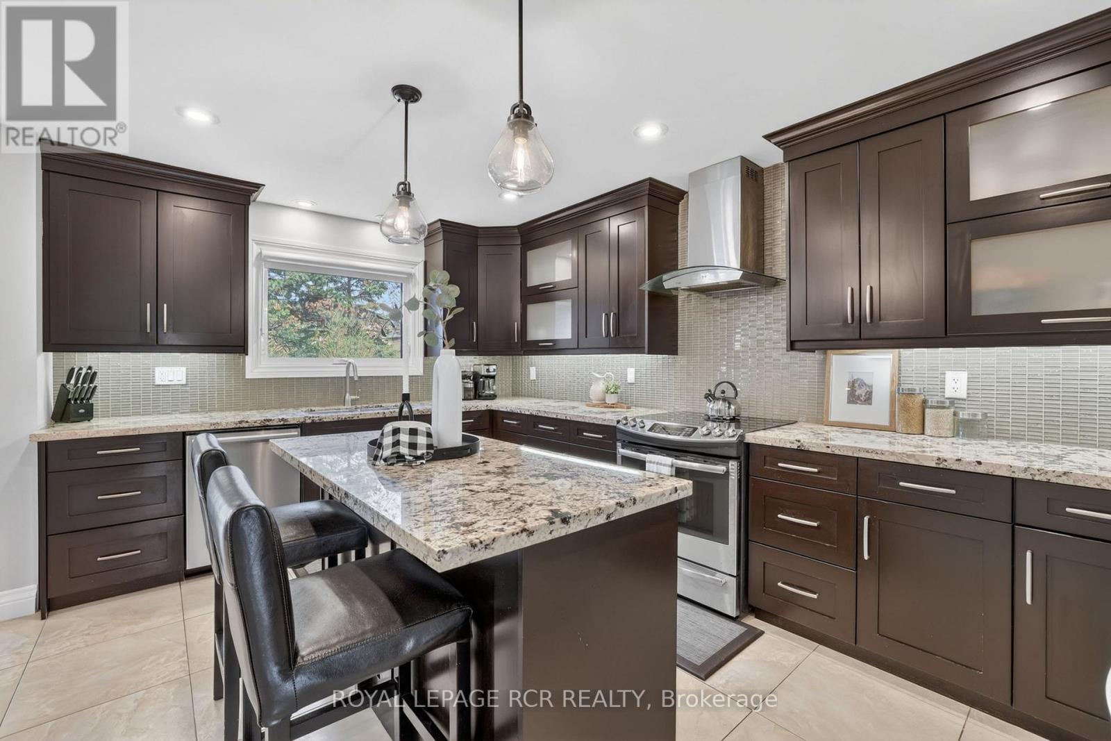 35 Mccabe Crescent, Caledon, Ontario  L7E 5X1 - Photo 15 - W13104708