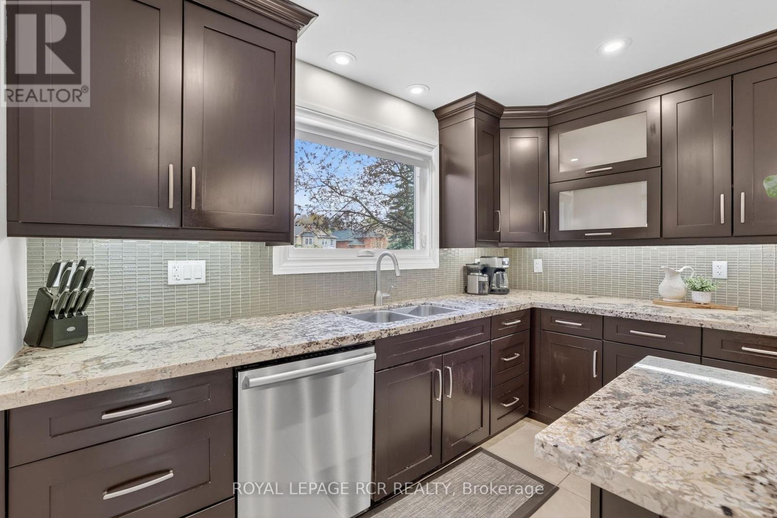 35 Mccabe Crescent, Caledon, Ontario  L7E 5X1 - Photo 18 - W13104708