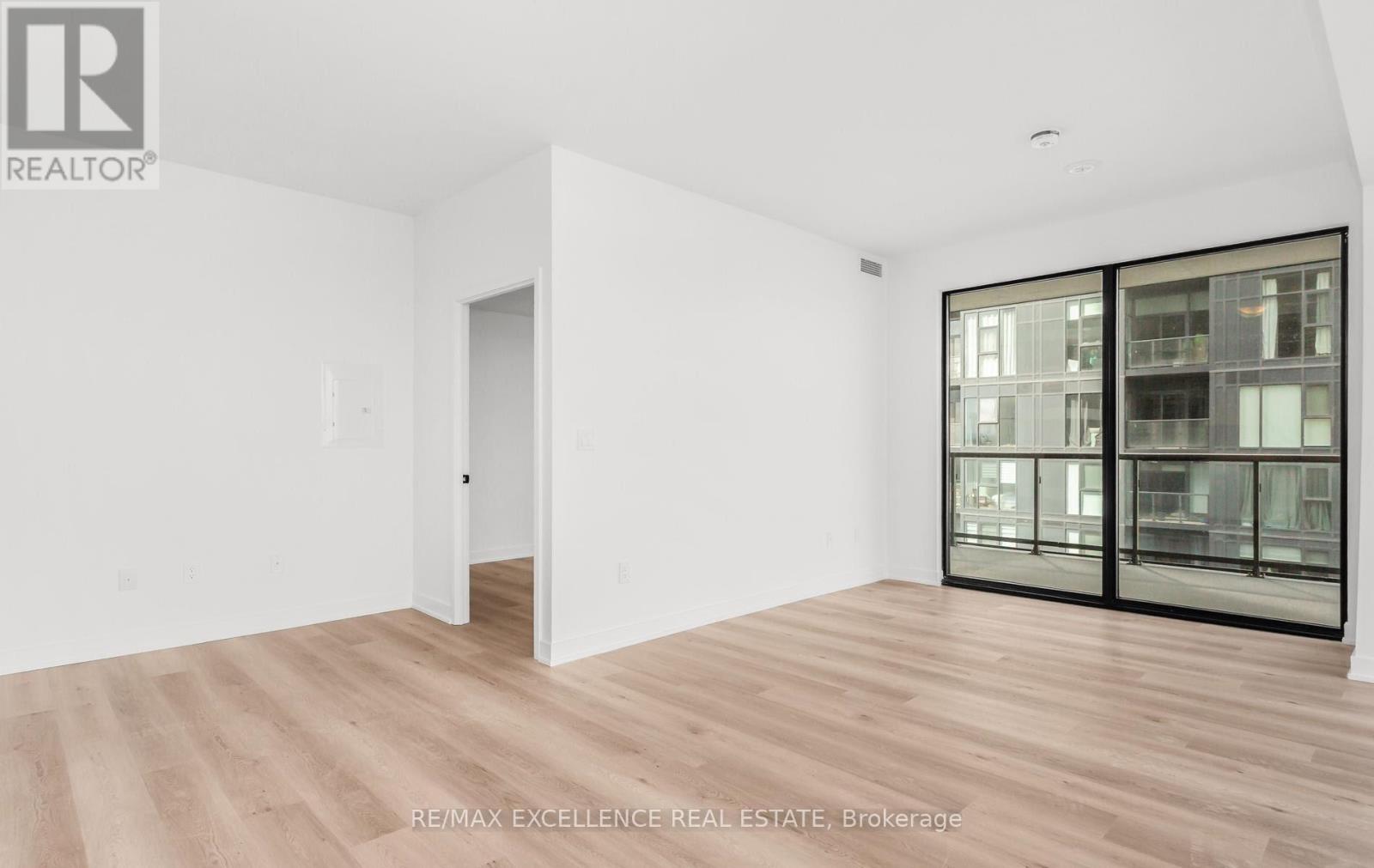 1704 - 2075 Lakeshore Road, Burlington, Ontario  L7R 0H3 - Photo 25 - W13104736