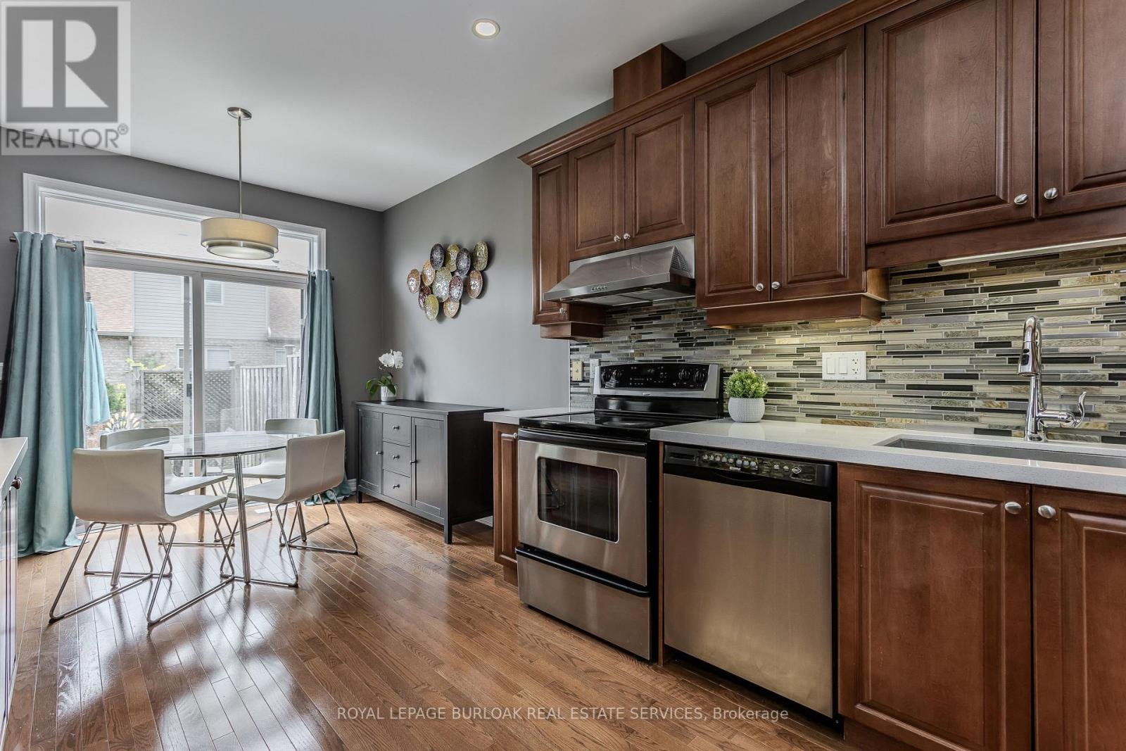 31 - 2165 Itabashi Way, Burlington, Ontario  L7M 0A2 - Photo 10 - W13104806