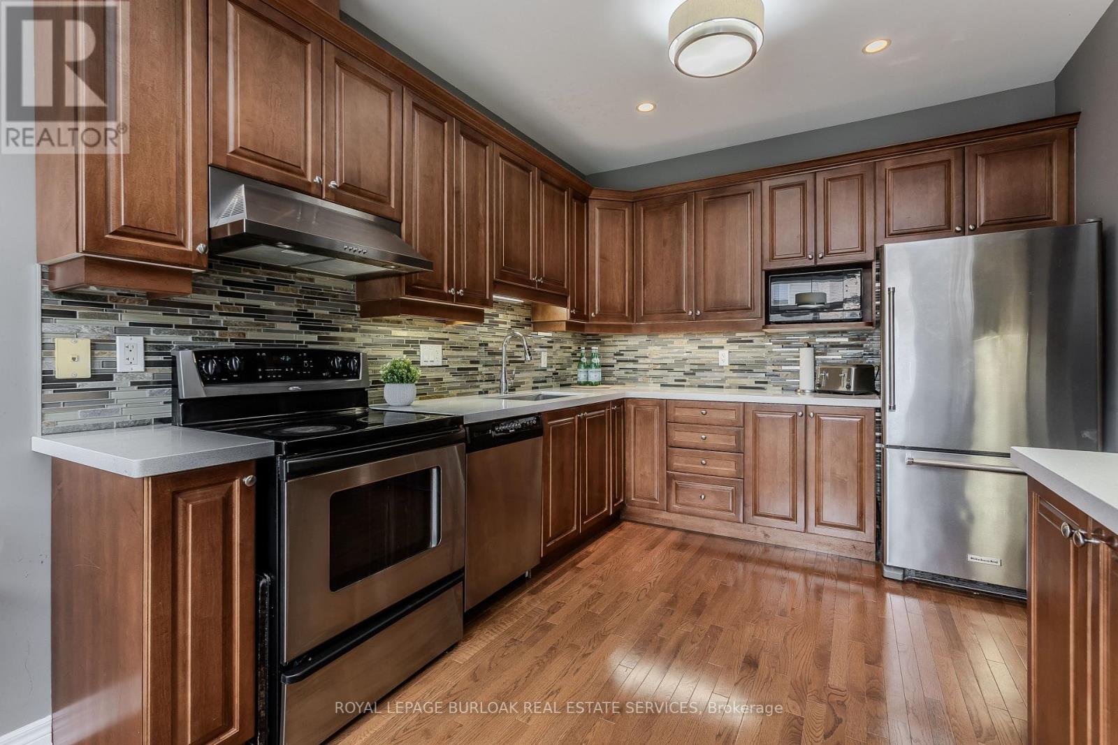 31 - 2165 Itabashi Way, Burlington, Ontario  L7M 0A2 - Photo 11 - W13104806