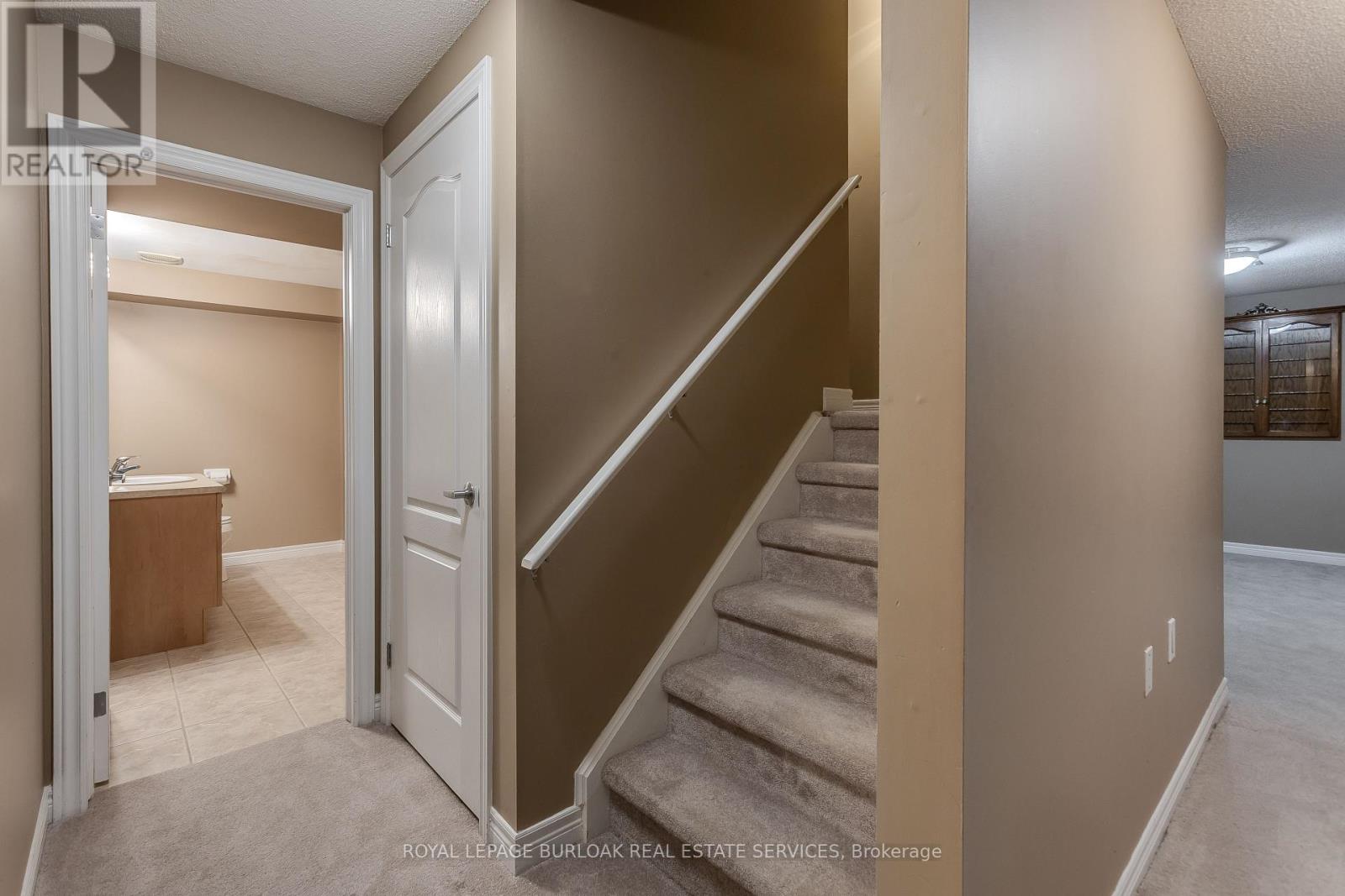 31 - 2165 Itabashi Way, Burlington, Ontario  L7M 0A2 - Photo 29 - W13104806